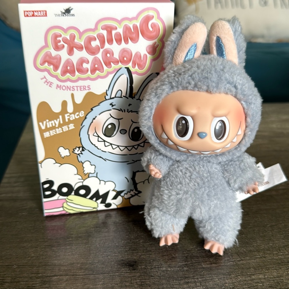 POP MART Exciting Macaron Labubu - Sea Salt Coconut (unopened box from Pop Now)